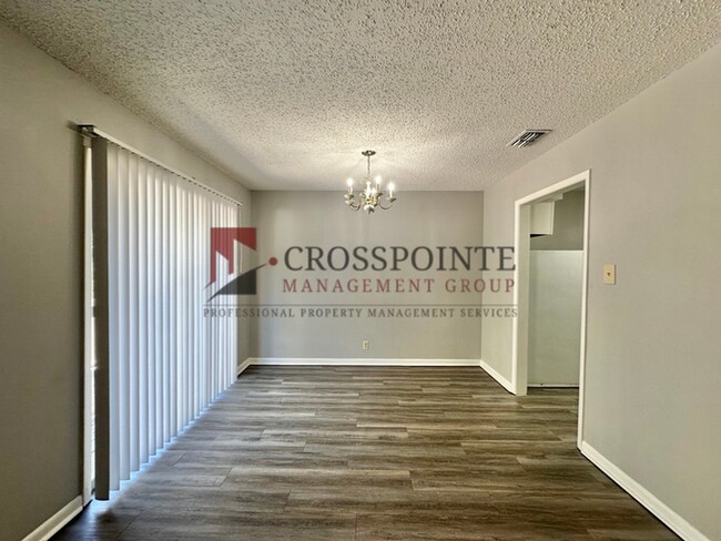 Building Photo - Coming Soon! 2 bed 2 bath Apartment in South Tyler!