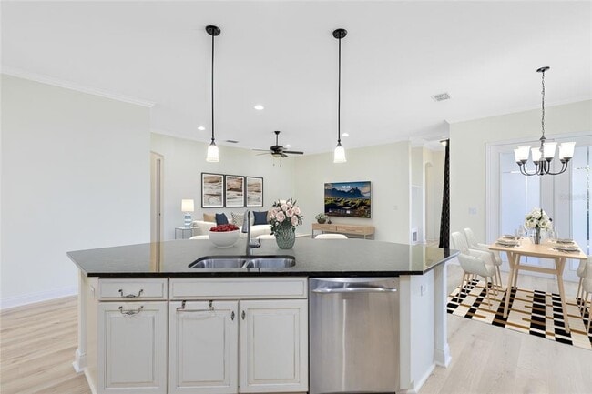 Building Photo - 8408 Laureate Blvd