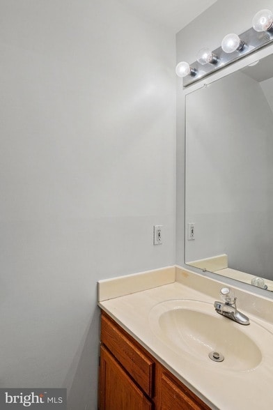 Building Photo - 1710 Fallowfield Ct