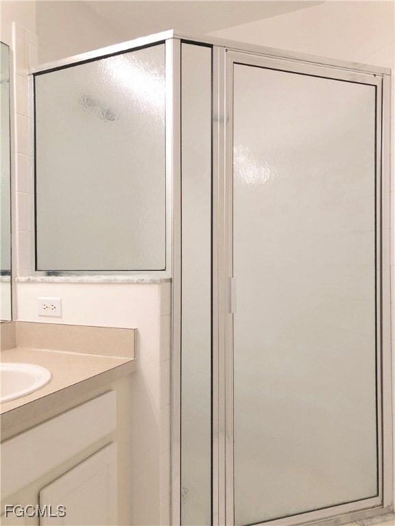 Building Photo - 8073 Pacific Beach Dr