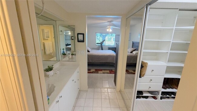 Building Photo - 9539 Weldon Cir