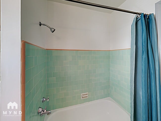 Building Photo - 524 Dudley Way