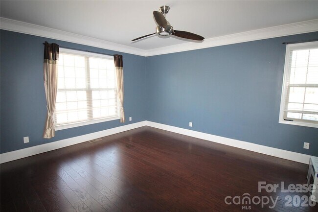 Building Photo - 113 Bay Shore Dr