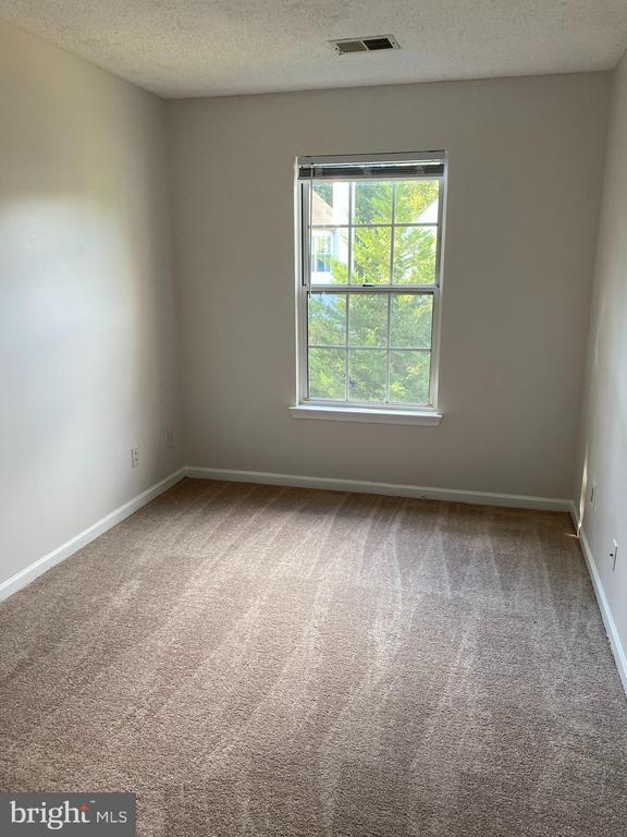 Building Photo - 12106 Greenway Ct