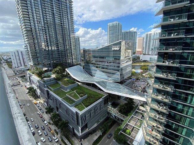 Building Photo - 801 S Miami Ave