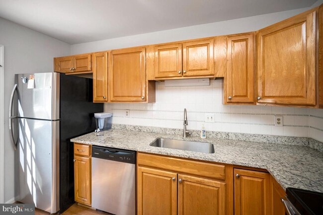 Building Photo - 4683 Joanna Ct