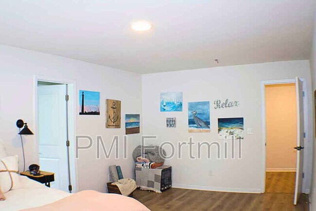 Building Photo - 1093 Chicory Trce