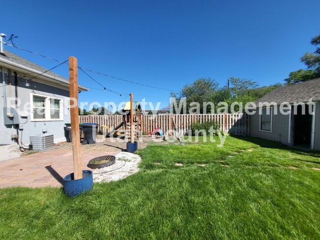 Building Photo - Pet Friendly Home in Provo