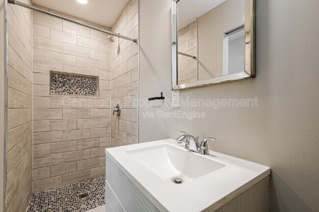 Building Photo - 5362 Montezuma Dr