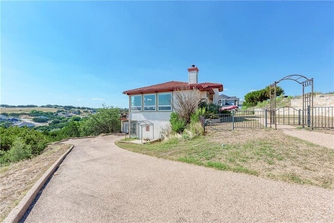 Building Photo - 3206 Constitution Dr