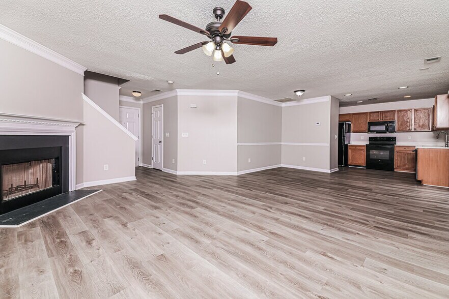 Building Photo - 5816 Carretta Ct