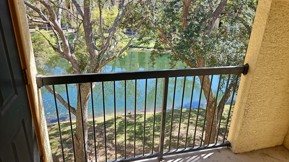 Balcony - 5614 Pinnacle Heights Cir