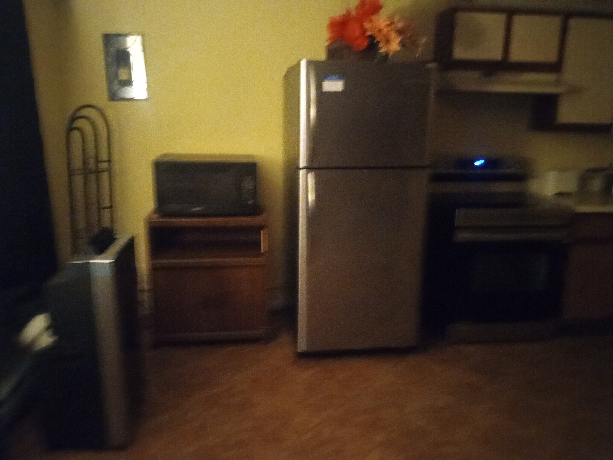 Building Photo - 1254 Pall Mall St