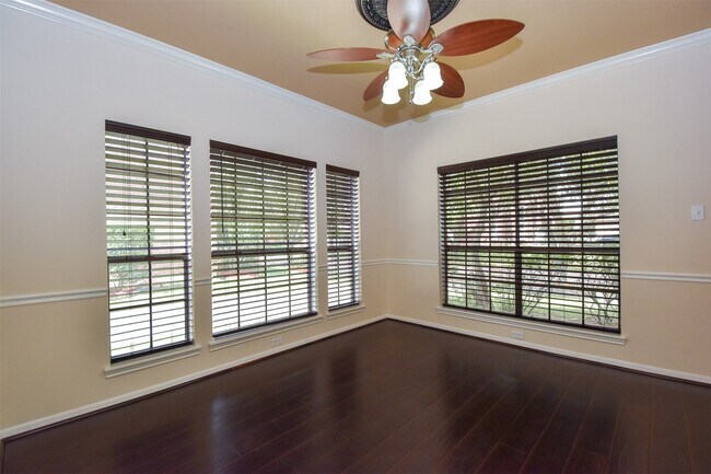 Building Photo - 314 Spencers Glen Dr