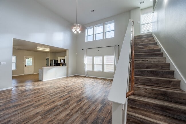 Primary Photo - 18318 Canary Bluff Ln