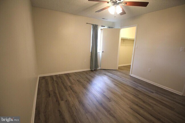 Building Photo - 5322 Ravens Crest Dr