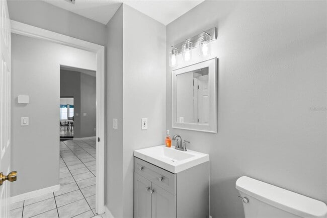 Building Photo - 61 Farmsworth Dr