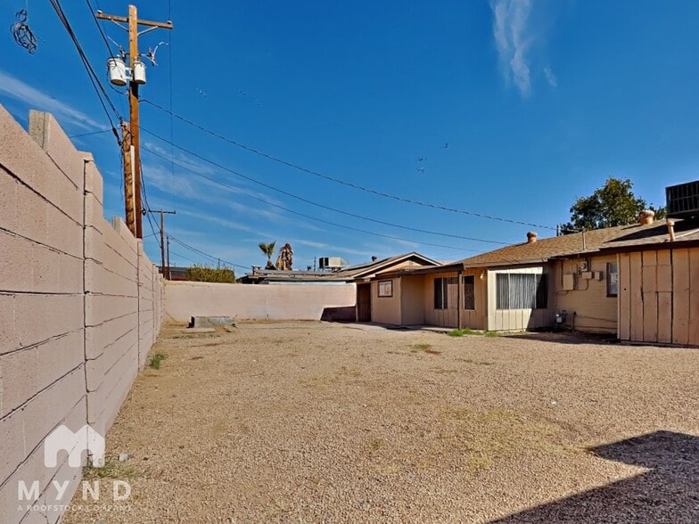 Building Photo - 5632 N 35th Ave