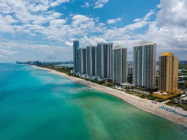 Building Photo - 16051 Collins Ave
