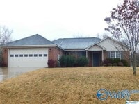 Building Photo - 113 Winding Trail