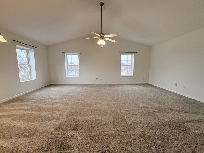 Building Photo - 24 Rosette Ln