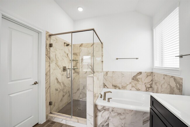 Building Photo - 1309 Tan Gable Ln