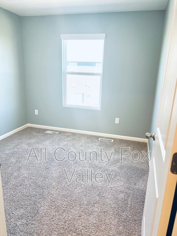 Building Photo - 844 Briar Gln Ct