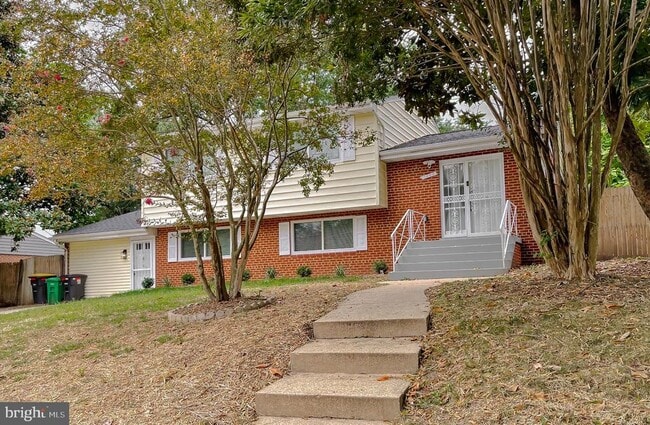 Primary Photo - 7203 Westchester Dr
