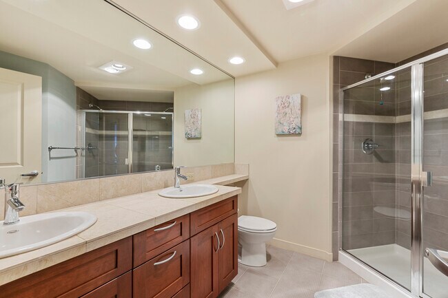 Master bathroom - 5450 Leary Ave NW