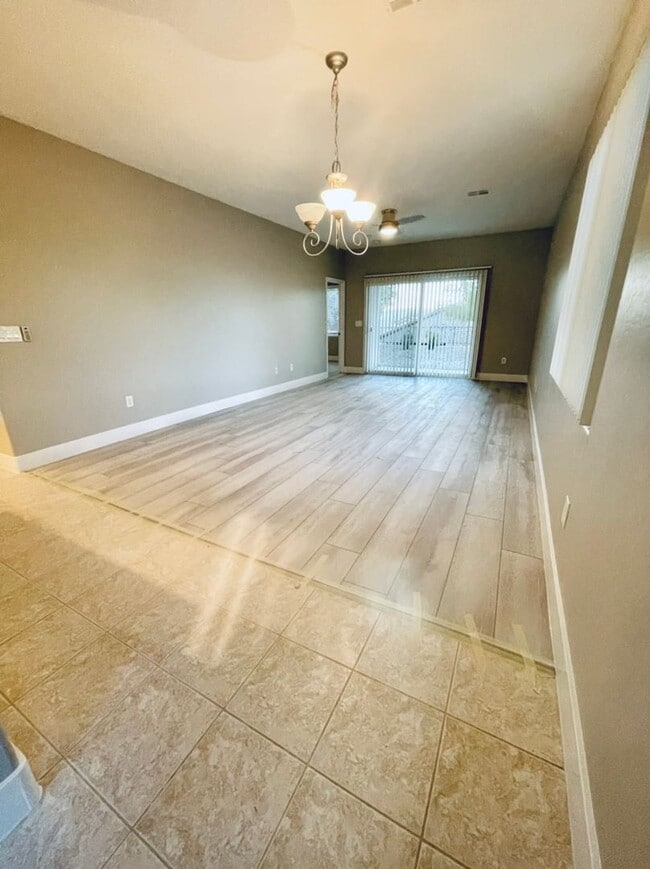 Building Photo - Charming Single-Story Corner Lot Home in Solera 55+ Community