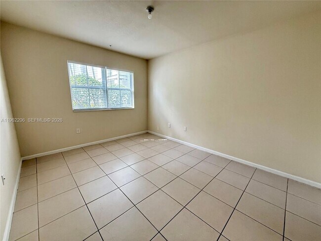 Building Photo - 8960 NW 97th Ave