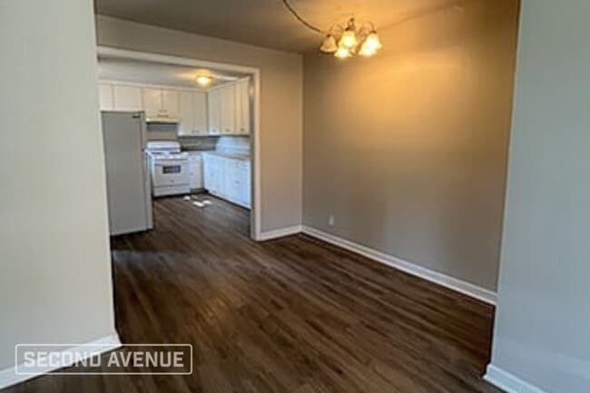 Building Photo - 304 Highland Dr