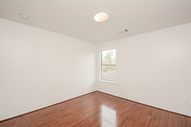 Building Photo - 22951 Twisting Pine Dr