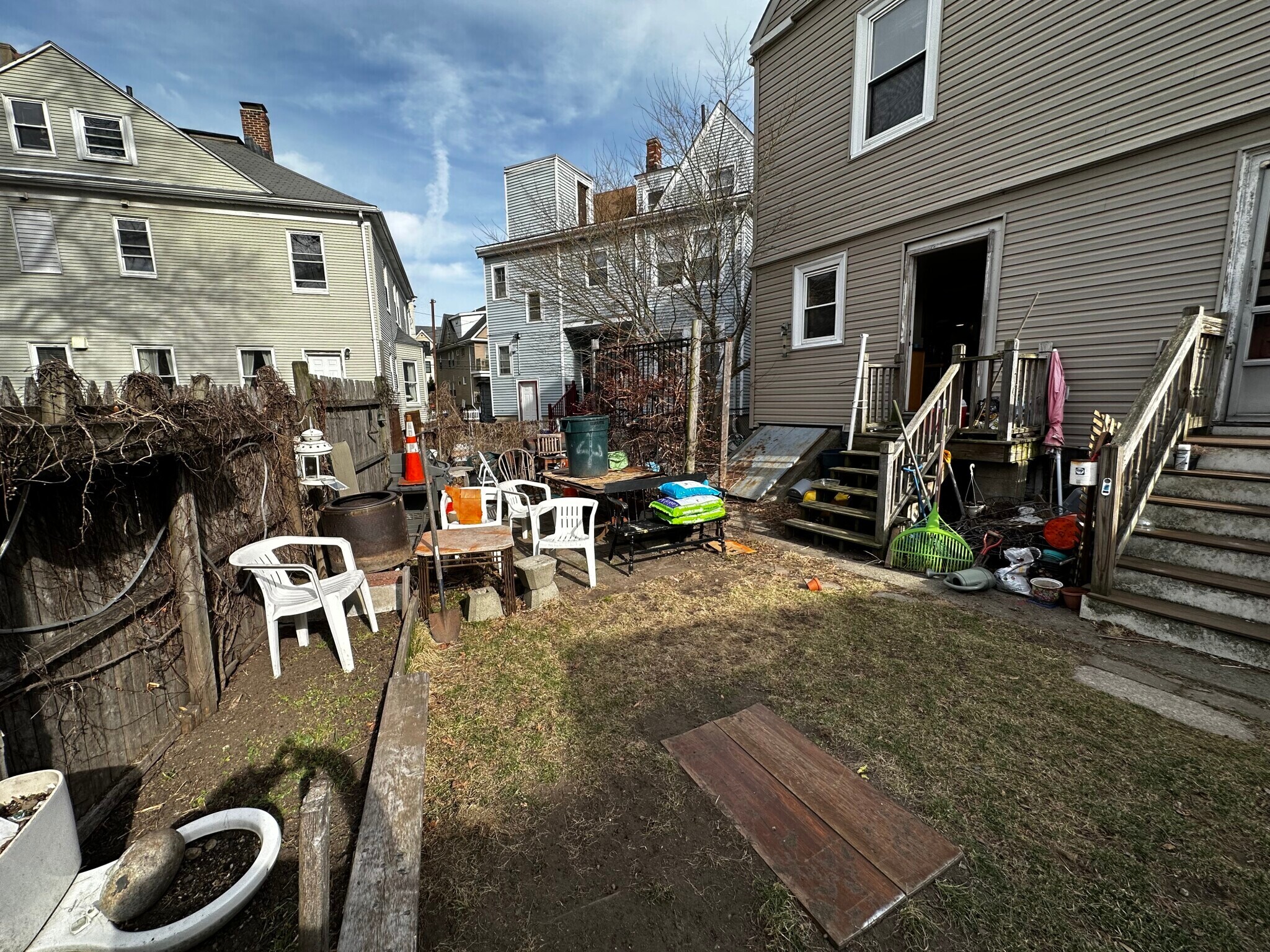 Building Photo - 40 Hooker St