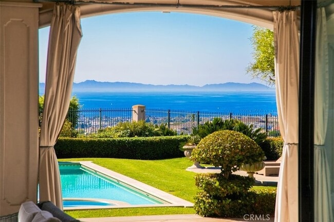 Building Photo - 1 Rim Ridge