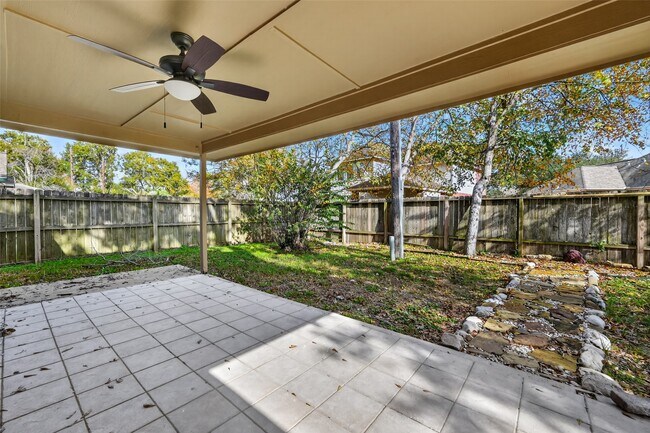 Building Photo - 16115 Little Cypress Ln