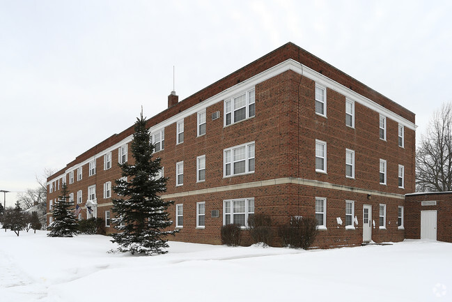 Building Photo - Van Aken Court