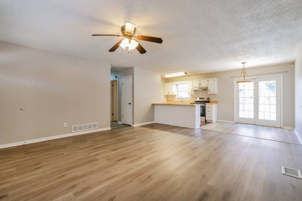 Building Photo - 2915 Winchester Dr