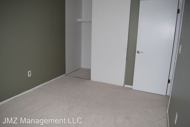 Building Photo - 3 br, 1.5 bath House - 24317 Bashian Dr Un...