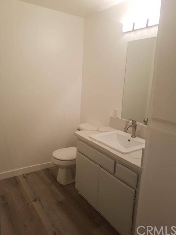 Building Photo - 11524 Moorpark St