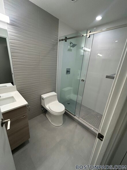 Building Photo - 1079 Commonwealth Ave