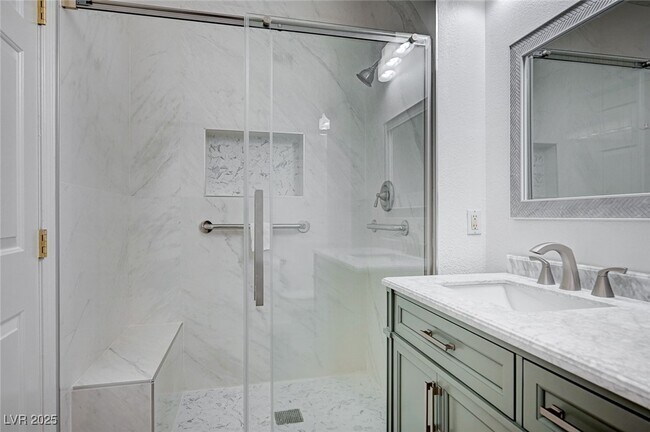 Building Photo - 75 N Valle Verde Dr