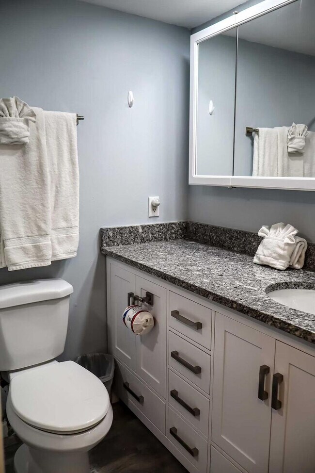 Building Photo - 5008 Gulf Blvd