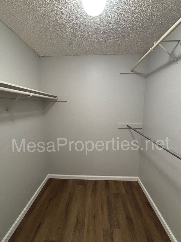 Building Photo - 6632 Bandola St