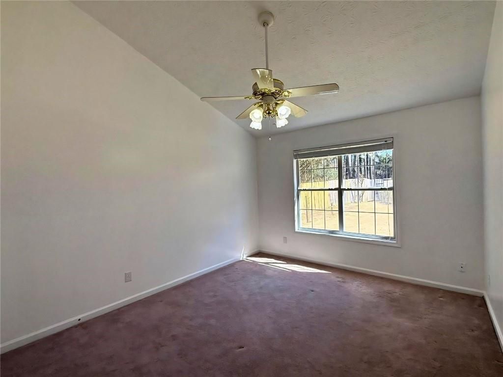 Building Photo - 2029 Manor Oak Ln NE