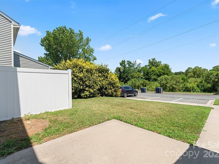 Building Photo - 4235 Coulter Xing