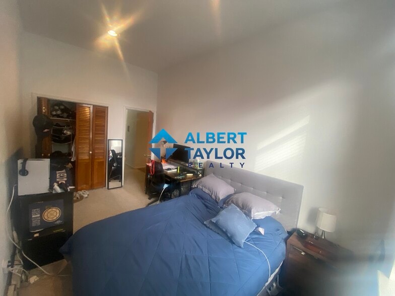 Building Photo - 750 Tremont St