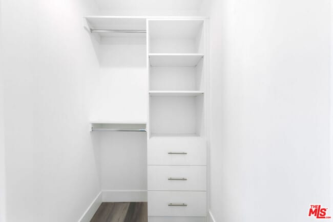 Building Photo - 1253 N Gower St