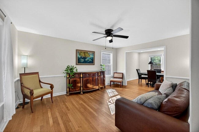 Building Photo - 8081 Kittery Ave