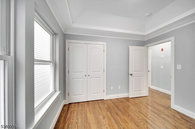 Building Photo - 267 S 10th St